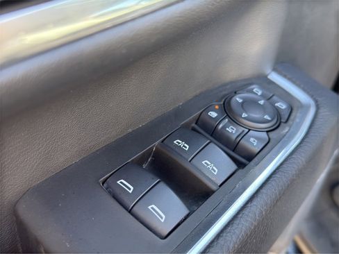 Used 2025 GMC Sierra 3500 Denali w/ Denali Reserve Package image 10