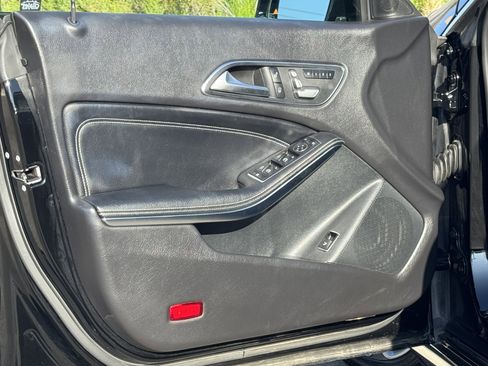 Used 2019 Mercedes-Benz CLA 250 image 16