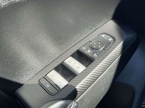 Used 2024 Mitsubishi Outlander SE Black Edition image 22