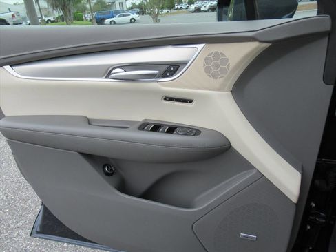 Used 2019 Cadillac XT5 Premium Luxury image 20