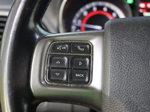 Used 2020 Dodge Journey Crossroad FWD image 15