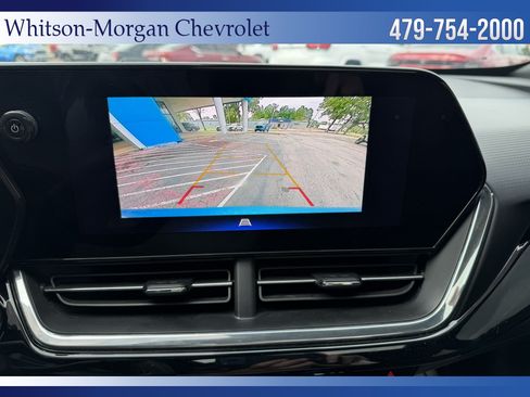 Used 2025 Chevrolet Trax RS w/ Sunroof Package FWD image 11