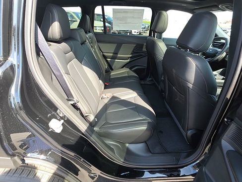 New 2026 Jeep Cherokee Limited AWD/4WD image 17