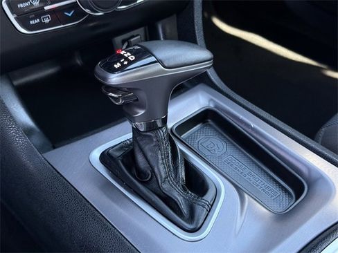 Used 2020 Dodge Charger SXT image 19