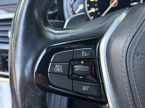 Used 2018 BMW 530i RWD image 25