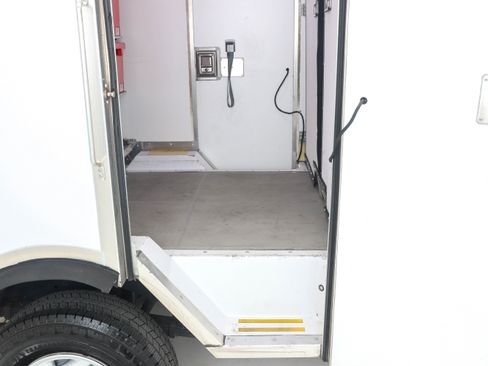 Used 2024 Ford E-350 and Econoline 350 Super Duty w/ Power Windows & Locks Group RWD image 11
