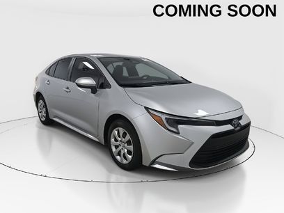 Used 2025 Toyota Corolla LE w/ Convenience Package