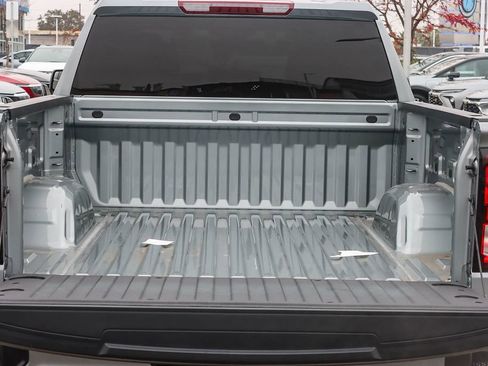 Used 2025 GMC Sierra 1500 Elevation image 54