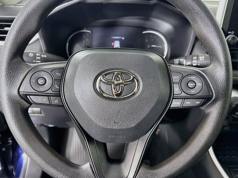 Certified 2025 Toyota RAV4 XLE FWD image 16