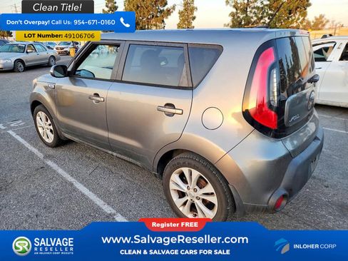 Used 2014 Kia Soul + FWD image 3