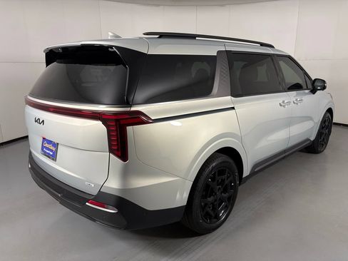 New 2026 Kia Carnival SX Prestige FWD image 8