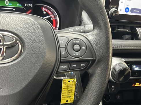 Used 2025 Toyota RAV4 LE FWD image 20