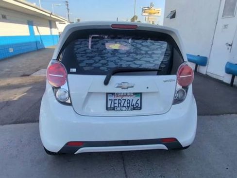 Certified 2014 Chevrolet Spark LT FWD image 7