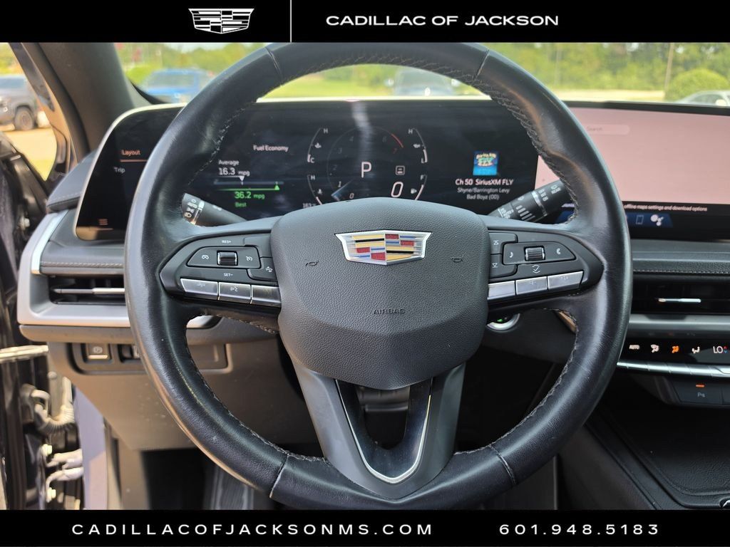 Certified 2025 Cadillac XT4 Premium Luxury AWD/4WD image 19