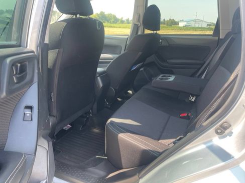 Used 2018 Subaru Forester 2.5i Premium w/ All-Weather Package AWD/4WD image 7