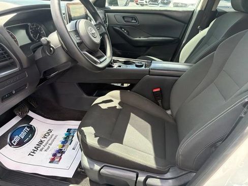 Used 2024 Nissan Rogue S AWD/4WD image 27