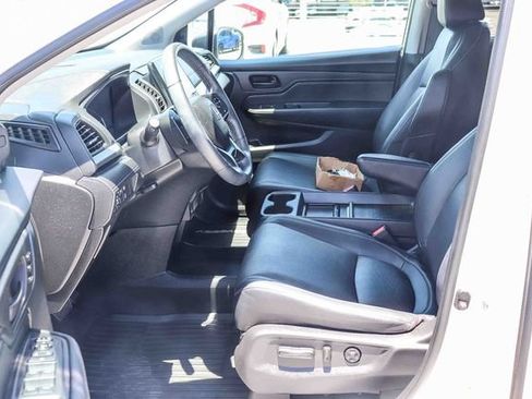 Used 2023 Honda Odyssey EX-L image 14