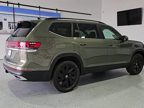 New 2026 Volkswagen Atlas SE FWD image 9