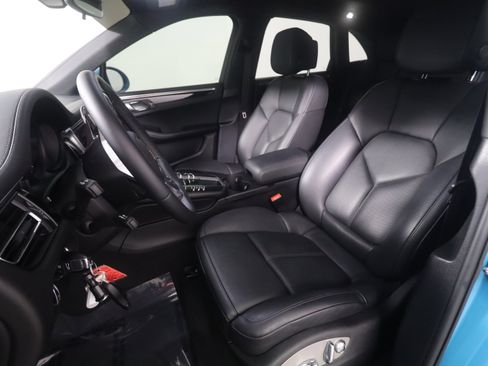 Used 2021 Porsche Macan image 5