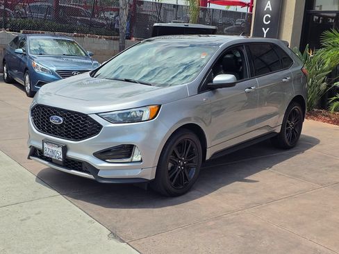 Used 2021 Ford Edge ST-Line w/ Class II Trailer Tow Package AWD/4WD image 5