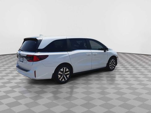 New 2026 Honda Odyssey EX-L image 8