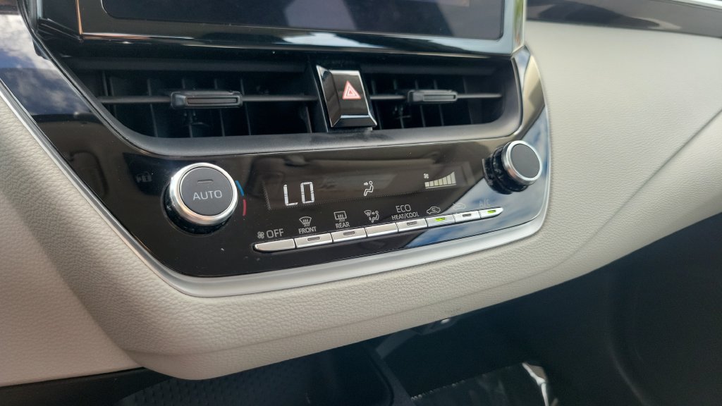 Used 2023 Toyota Corolla LE FWD image 18