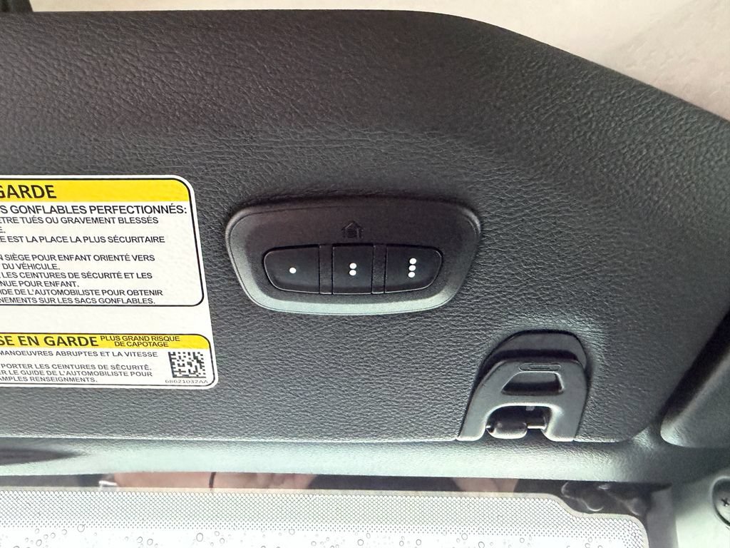 Used 2025 Jeep Gladiator Sport AWD/4WD image 34