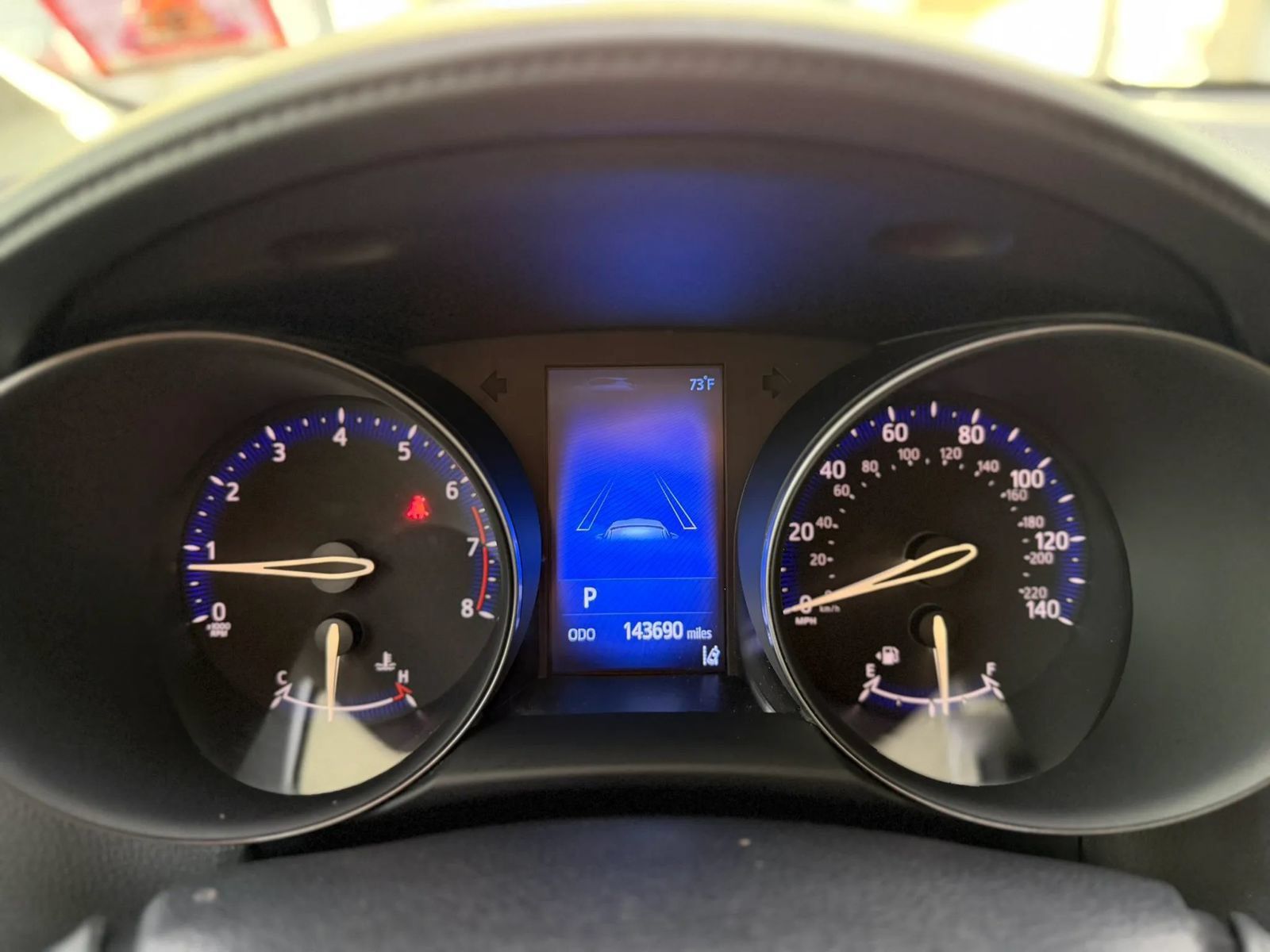 Used 2018 Toyota C-HR XLE FWD image 3