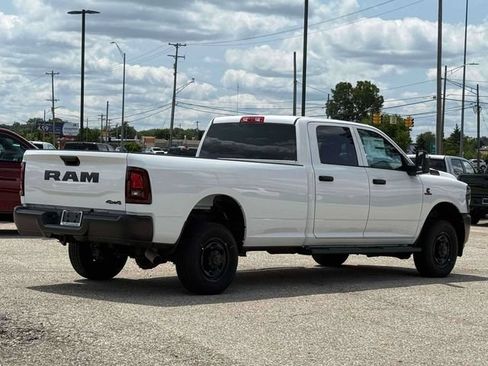 New 2026 RAM 2500 Tradesman AWD/4WD image 4