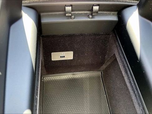 Used 2024 BMW X7 xDrive40i image 16