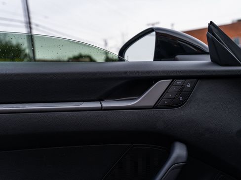 Used 2025 Porsche 911 Carrera image 24