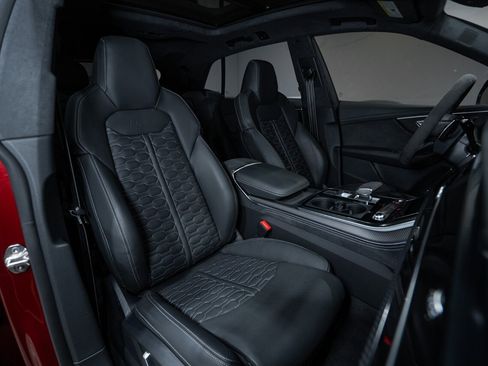 Used 2024 Audi RS Q8 AWD/4WD image 37
