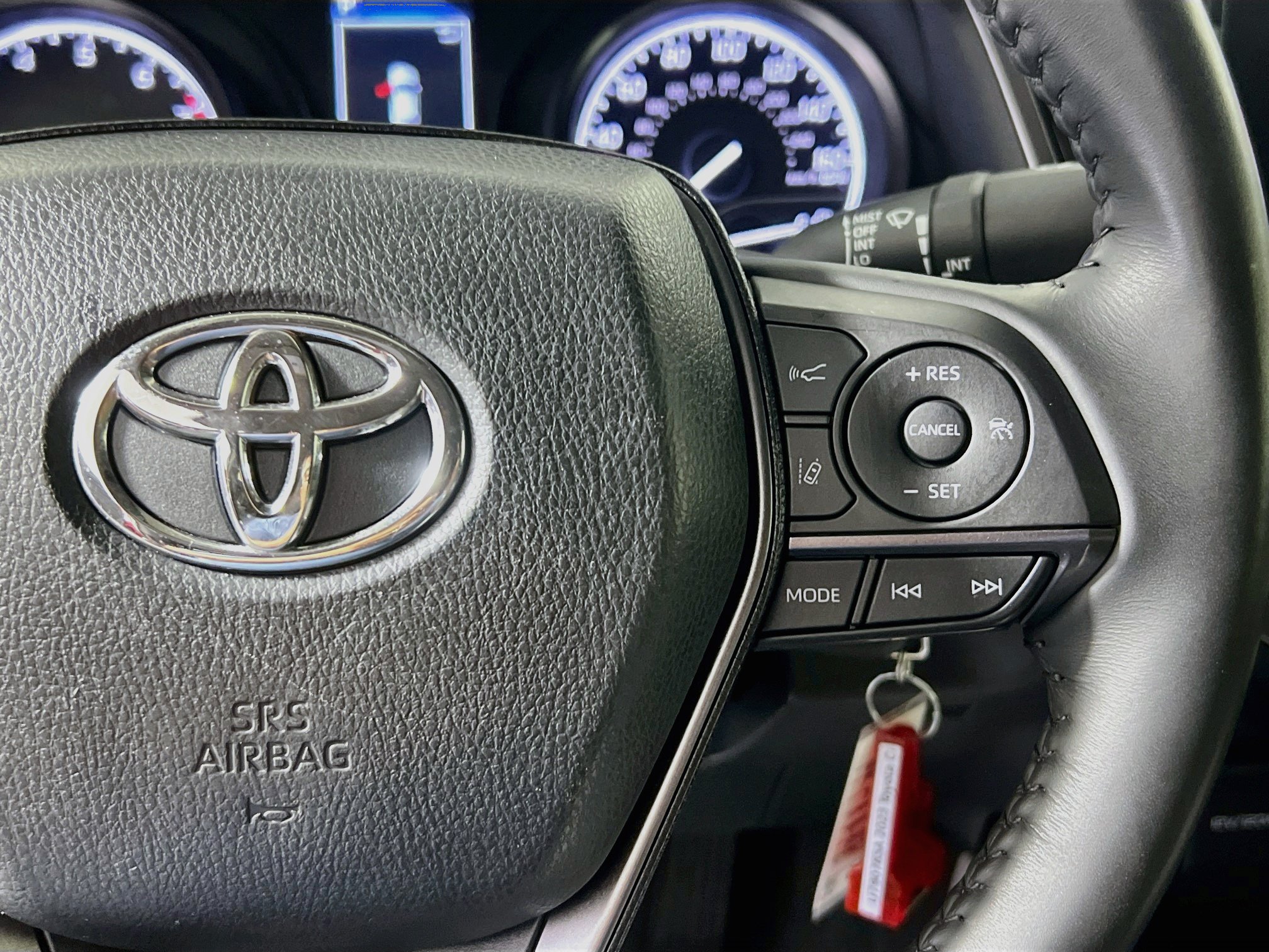 Used 2023 Toyota Camry SE FWD image 19