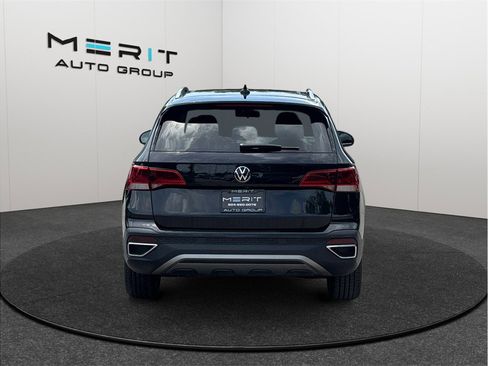 Used 2022 Volkswagen Taos SE image 8