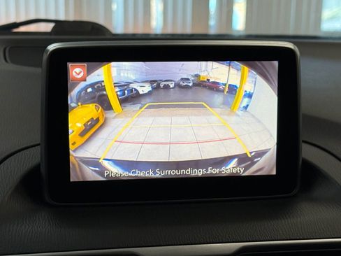 Used 2016 MAZDA MAZDA3 i Touring w/ Popular Equipment Package image 33