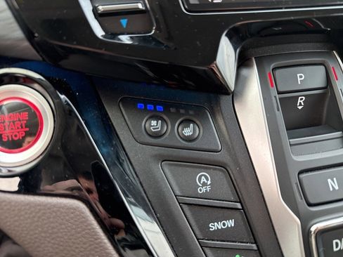 Used 2025 Honda Odyssey Elite image 19