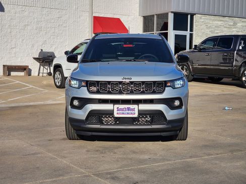 New 2026 Jeep Compass Latitude image 6