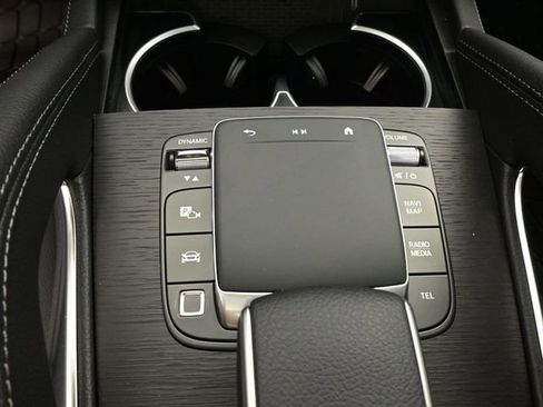 Used 2025 Mercedes-Benz GLE 350 4MATIC image 9