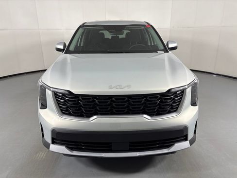 New 2026 Kia Sorento LX FWD image 3