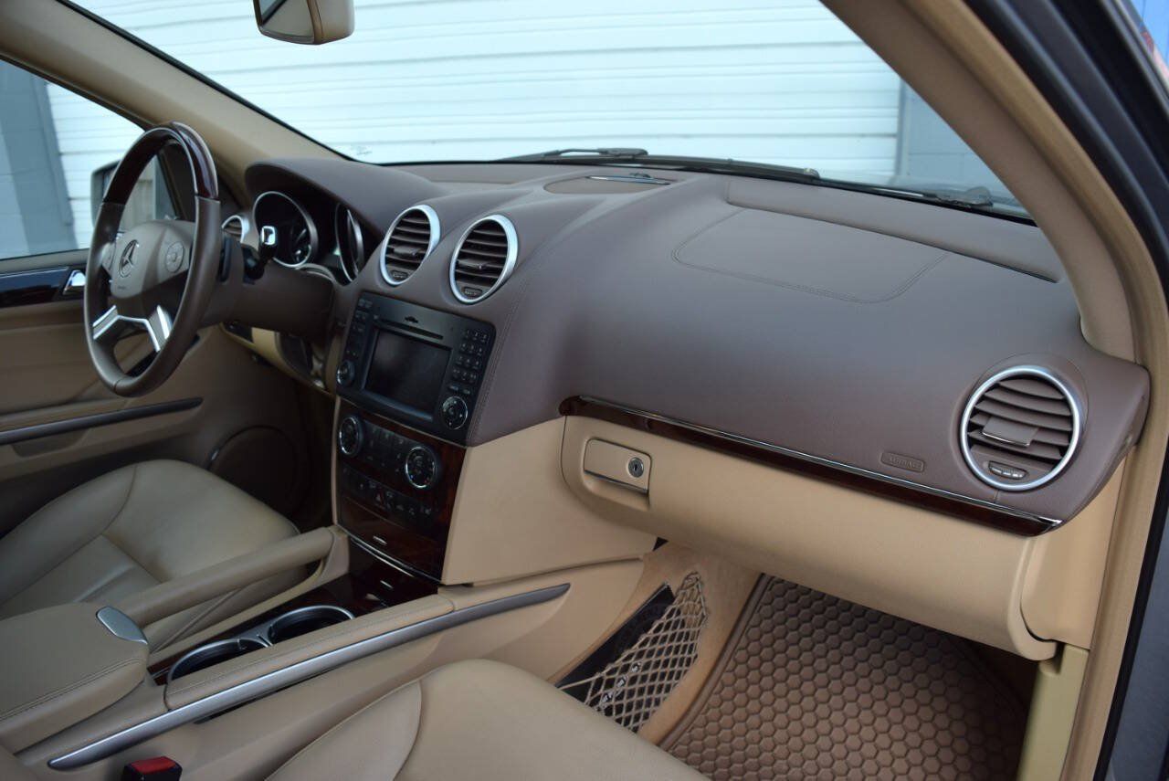 Used 2012 Mercedes-Benz GL 320 BlueTEC 4MATIC image 35