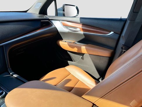 Used 2024 Cadillac XT5 Premium Luxury w/ Technology Package FWD image 25