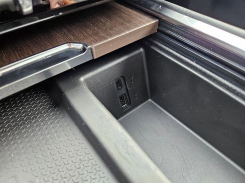 New 2026 GMC Acadia Denali w/ Super Cruise Package image 19