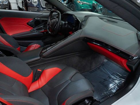 Used 2023 Chevrolet Corvette Z06 w/ Z07 Performance Package RWD image 29