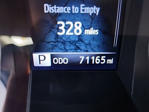 Used 2021 Toyota Tacoma TRD Sport w/ Technology Package image 29