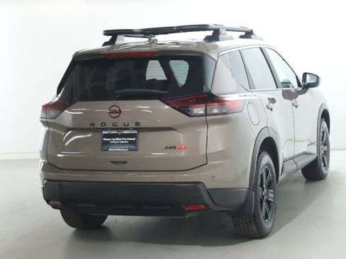 Certified 2025 Nissan Rogue SV image 45