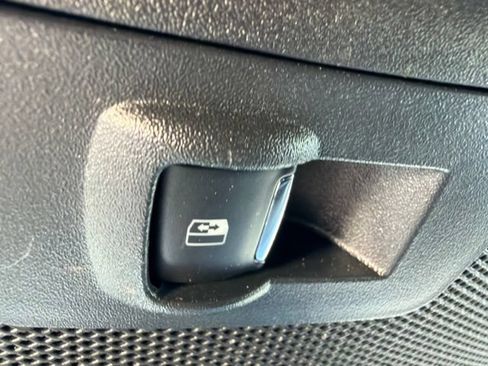 Used 2017 Ford F150 XLT w/ Equipment Group 302A Luxury AWD/4WD image 13