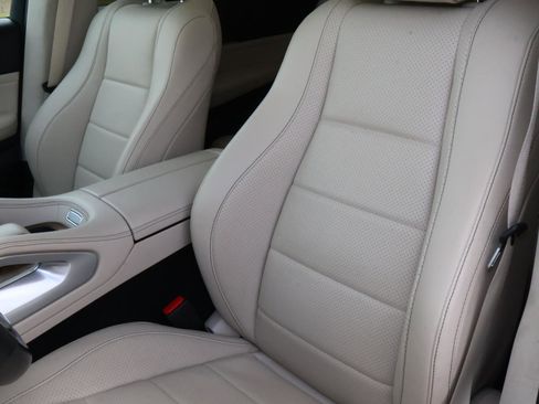 Used 2022 Mercedes-Benz GLE 350 w/ Premium Package image 14