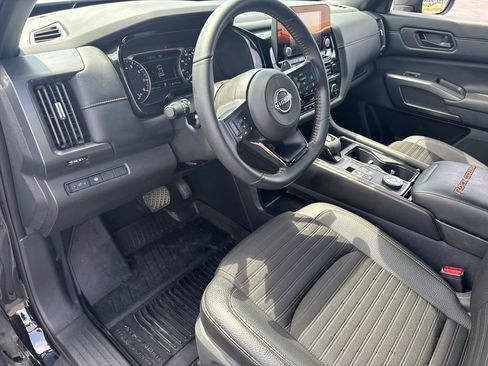 Used 2024 Nissan Pathfinder Rock Creek image 16