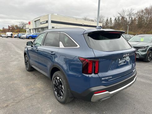 New 2026 Kia Sorento S image 7