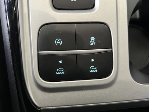 Used 2022 Ford Explorer ST w/ ST Street Pack image 19